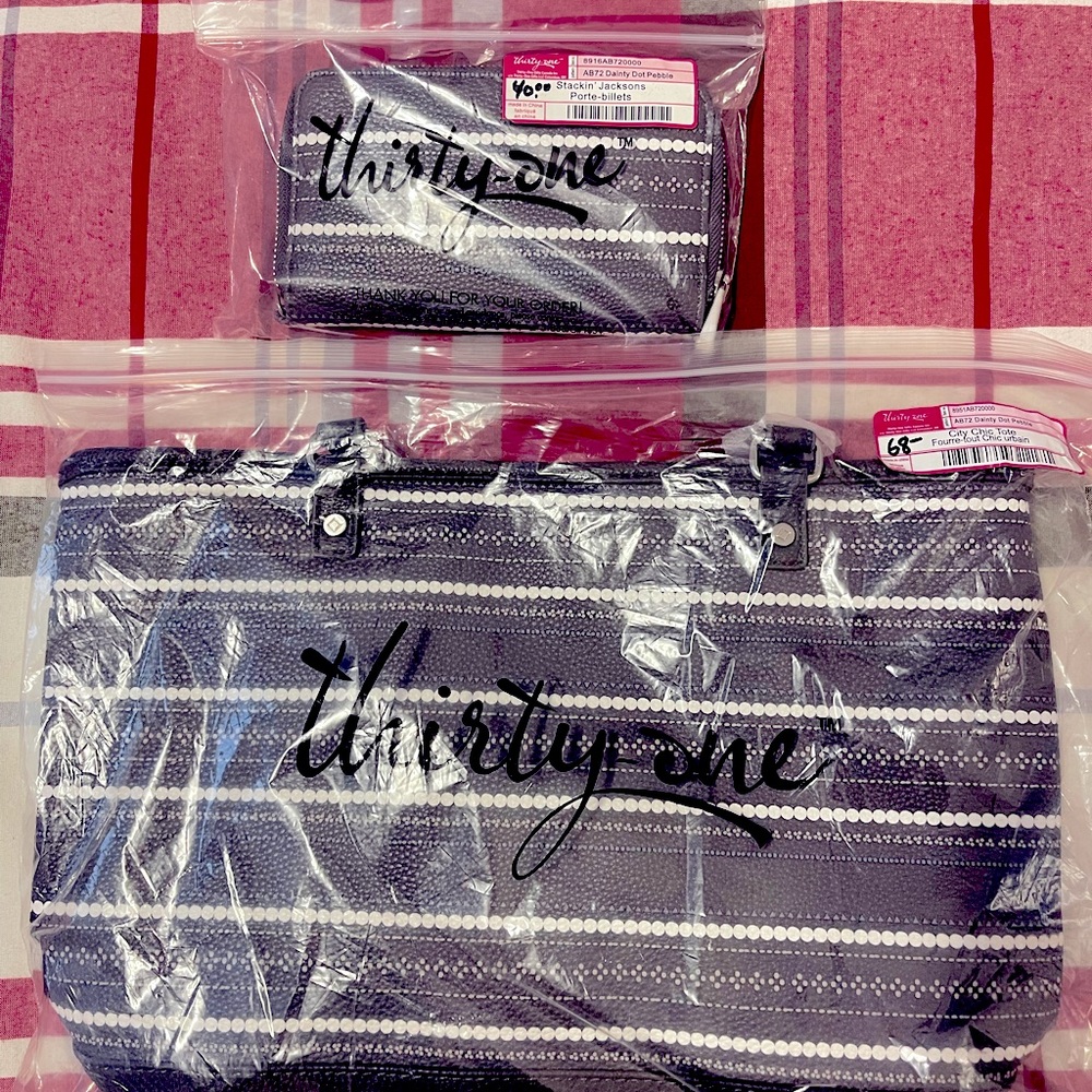 Thirty one large purse with matching wallet